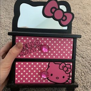 Hello kitty jewelry stand